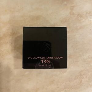 Decorté Eyeshadow Apricot Tea Brand New